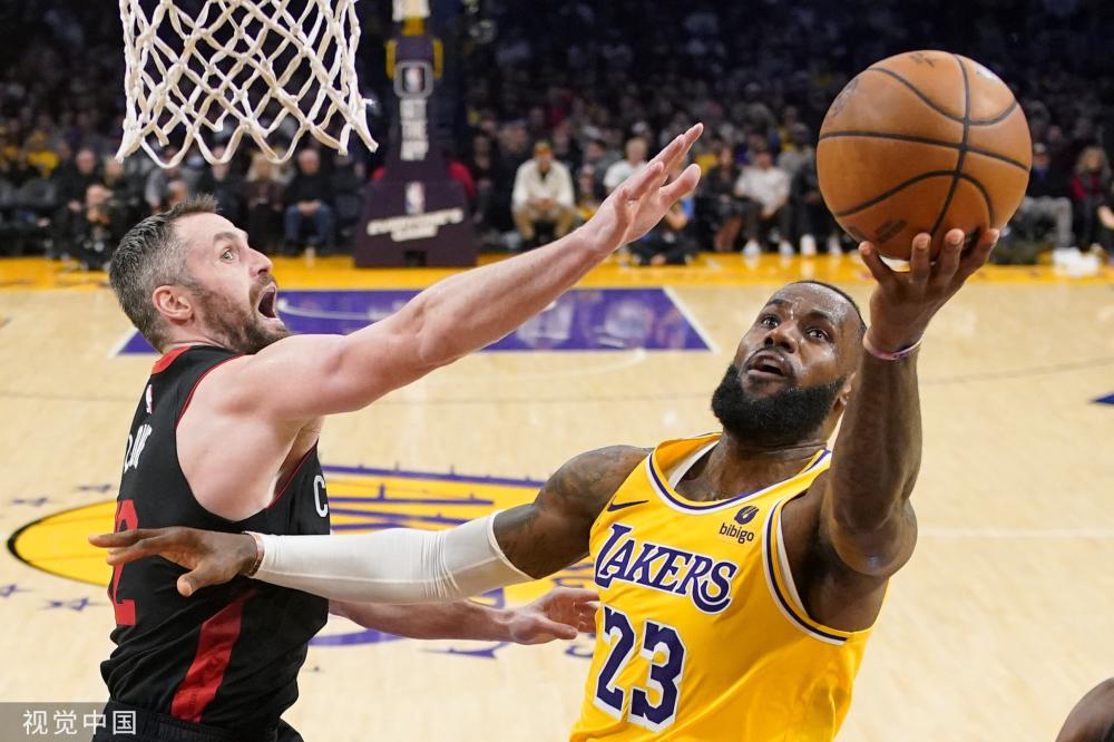 预计将吸引 预计将吸引