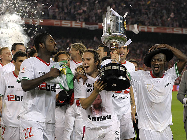 为场上的焦 为场上的焦